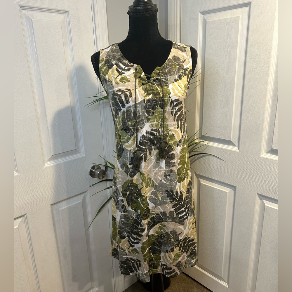 Ruby Rd Petite Palm Leaf Tropical Sleeveless Dress | Resort Vacation